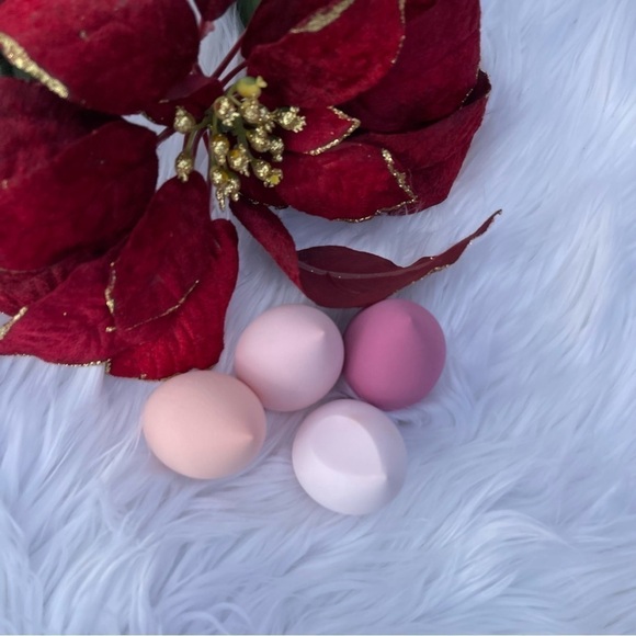 NEW Set Of 4 Makeup Sponges Foundation Powder - Picture 4 of 7